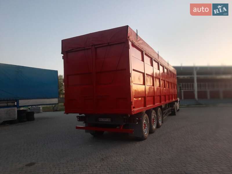 Самоскид напівпричіп Schmitz Cargobull S01 2004 в Львові