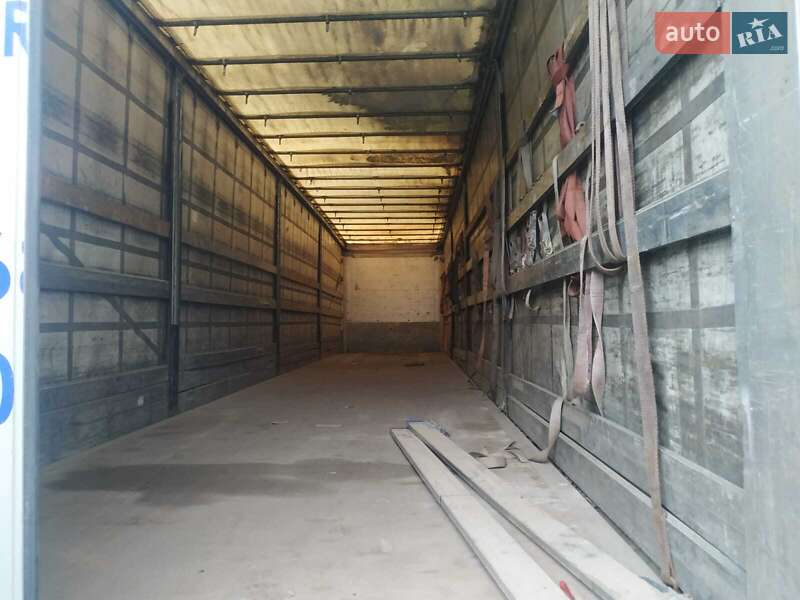 Schmitz Cargobull S01 2006