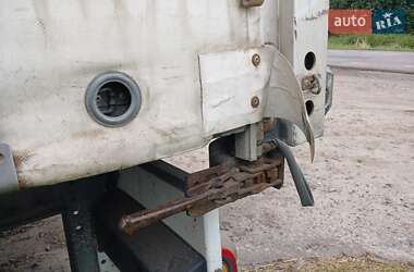 Бортовой полуприцеп Schmitz Cargobull S01 2007 в 