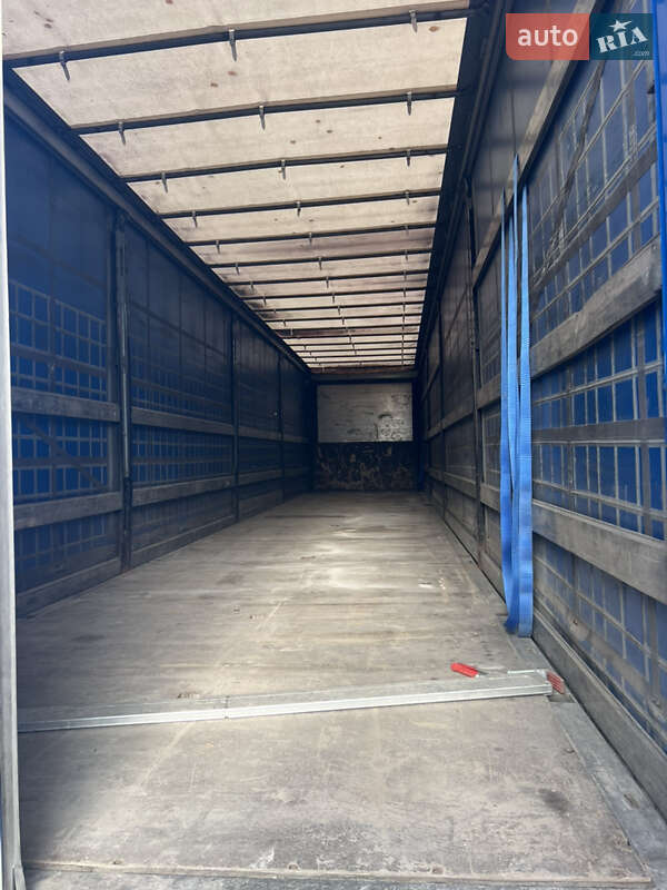 Тентований борт (штора) - напівпричіп Schmitz Cargobull S01 2011 в Зборові