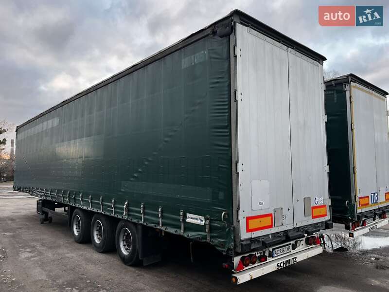 Платформа полуприцеп Schmitz Cargobull S01 2011 в Луцке