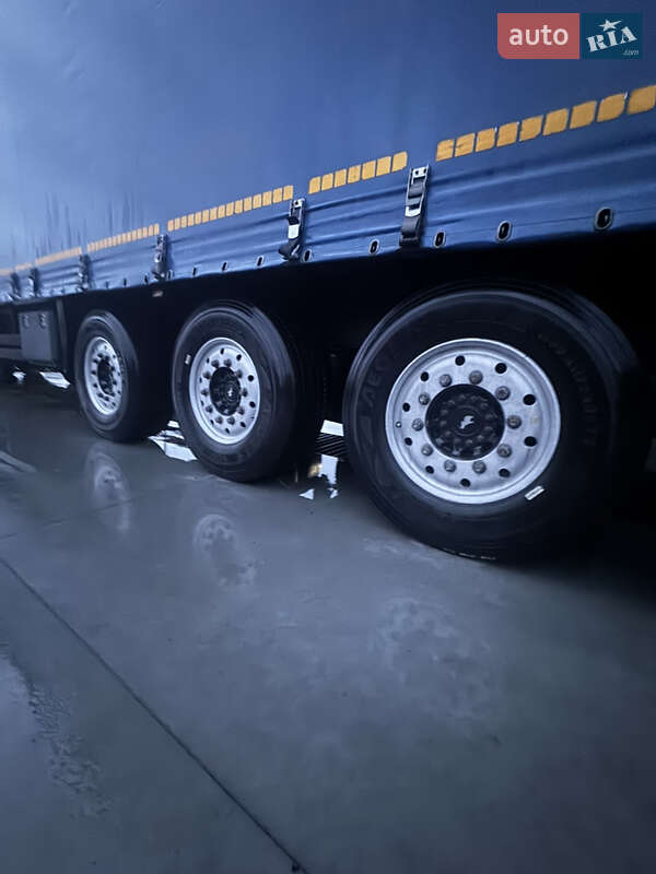 Тентований борт (штора) - напівпричіп Schmitz Cargobull S01 2011 в Рівному