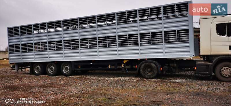 Для перевезення тварин - напівпричіп Schmitz Cargobull S01 2008 в Кременчуці