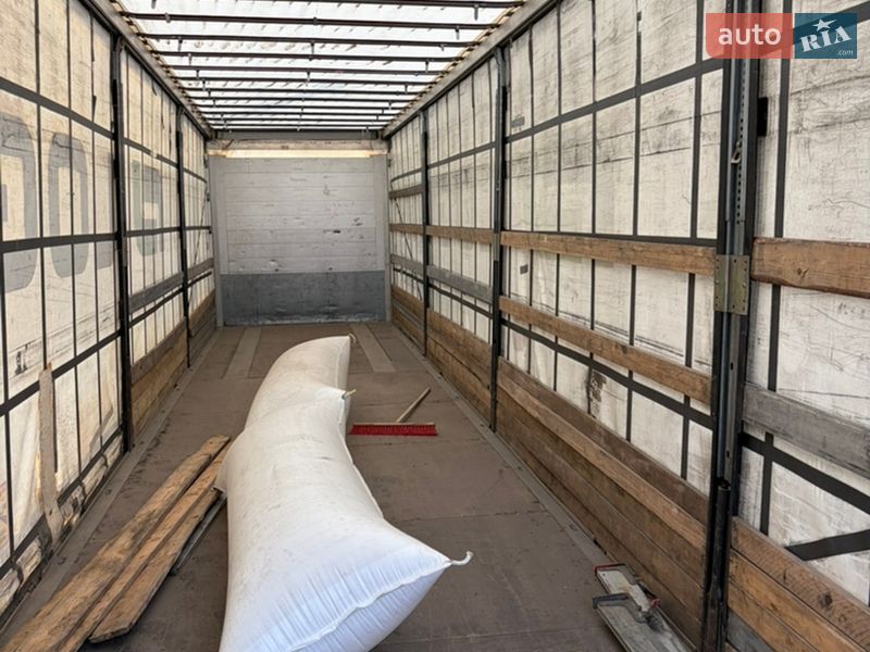 Schmitz Cargobull S01 2008