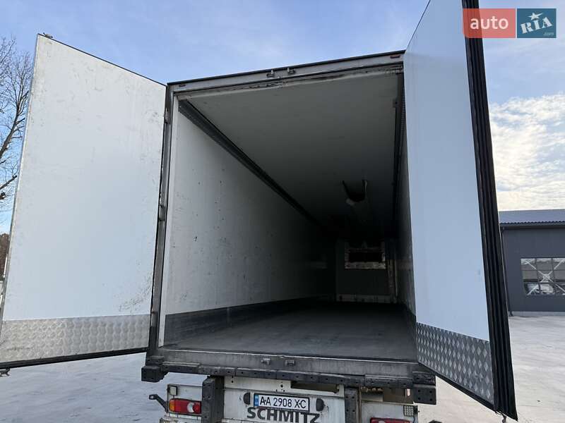 Рефрижератор полуприцеп Schmitz Cargobull S3 2010 в Киеве