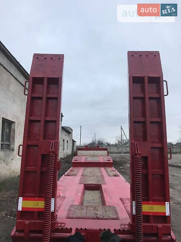 Низкорамная платформа Schmitz Cargobull SAF 2008 в Виннице