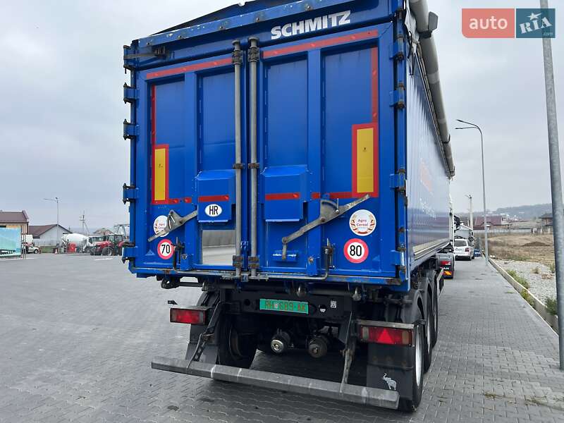 Самосвал полуприцеп Schmitz Cargobull SAF 2015 в Черновцах