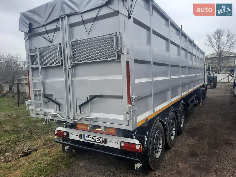 Самосвал полуприцеп Schmitz Cargobull SAF 2003 в Криничках