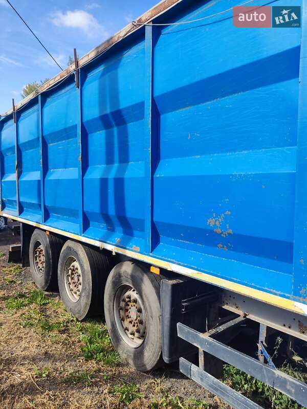 Контейнеровоз Schmitz Cargobull SAF 2002 в Любаре