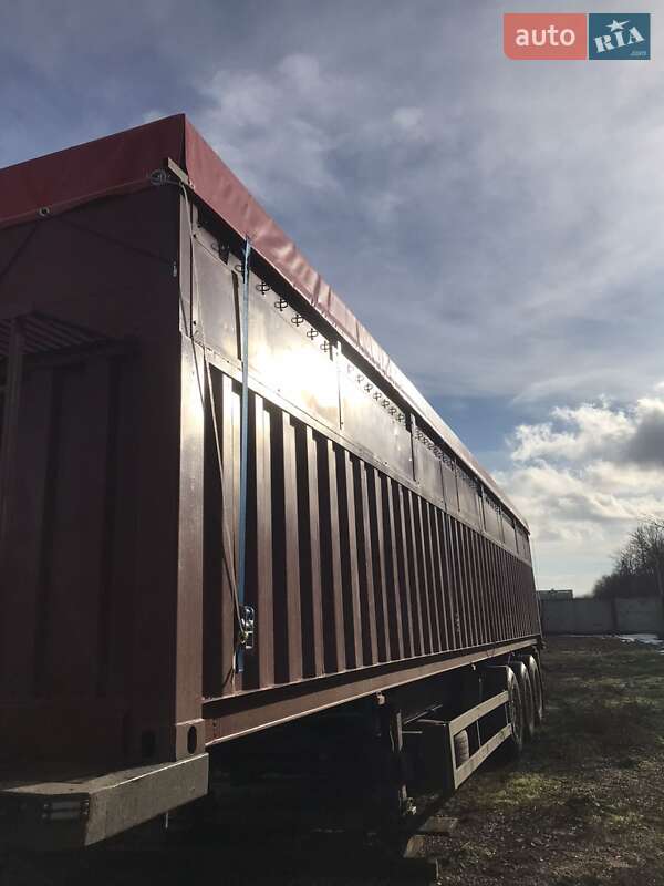 Зерновоз - напівпричіп Schmitz Cargobull SAF 2004 в Помічній
