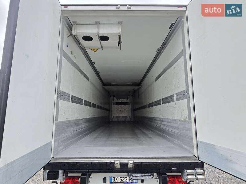 Рефрижератор полуприцеп Schmitz Cargobull SAF 2011 в Виннице