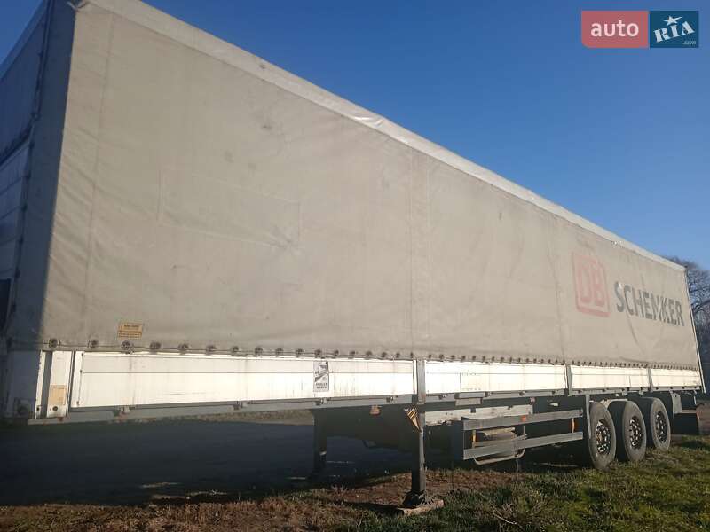Бортовой полуприцеп Schmitz Cargobull SAF 2003 в Черновцах