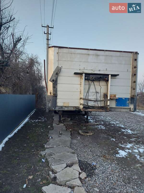 Борт Schmitz Cargobull SAF 1998 в Жашківу