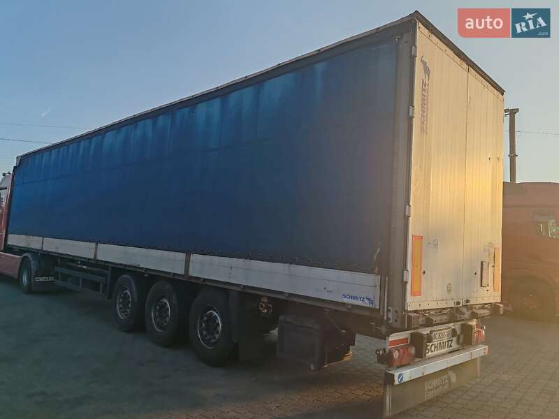 Бортовой полуприцеп Schmitz Cargobull SAF 2008 в 