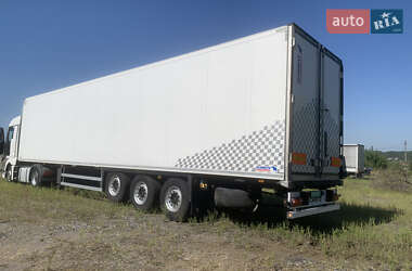 Рефрижератор полуприцеп Schmitz Cargobull SAF 2012 в Виннице