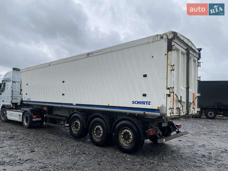 Самоскид напівпричіп Schmitz Cargobull SAF 2008 в Вінниці