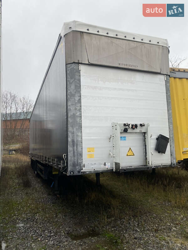 Тентований борт (штора) - напівпричіп Schmitz Cargobull SAF 2015 в Вінниці