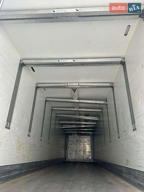 Рефрижератор напівпричіп Schmitz Cargobull SAF 2011 в Самборі фото 18 Рефрижератор напівпричіп Schmitz Cargobull SAF 2011 в Самборі