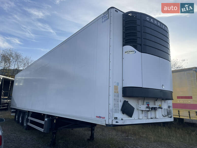 Рефрижератор напівпричіп Schmitz Cargobull SAF 2012 в Вінниці
