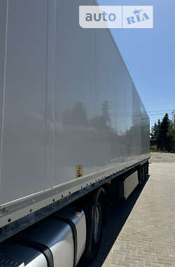 Фургон напівпричіп Schmitz Cargobull SCB S3B 2015 в Вінниці
