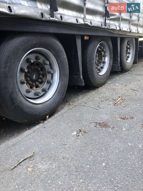 Тентований борт (штора) - напівпричіп Schmitz Cargobull SCB S3B 2016 в Рівному