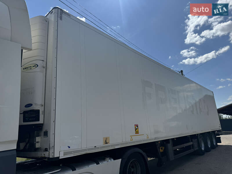 Schmitz Cargobull SCB S3B 2012