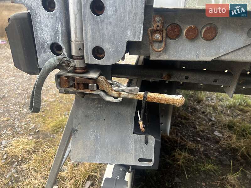 Тентованный борт (штора) - полуприцеп Schmitz Cargobull SCB S3B 2016 в Виннице фото 4 Тентованный борт (штора) - полуприцеп Schmitz Cargobull SCB S3B 2016 в Виннице