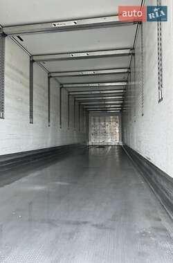 Рефрижератор полуприцеп Schmitz Cargobull SCB S3B 2012 в 
