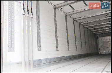 Рефрижератор Schmitz Cargobull SCB S3B 2013 в 