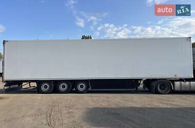 Рефрижератор полуприцеп Schmitz Cargobull SCB S3B 2015 в 