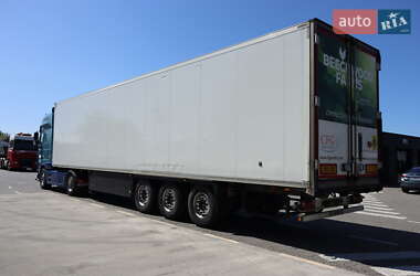 Рефрижератор напівпричіп Schmitz Cargobull SCB S3B 2015 в 