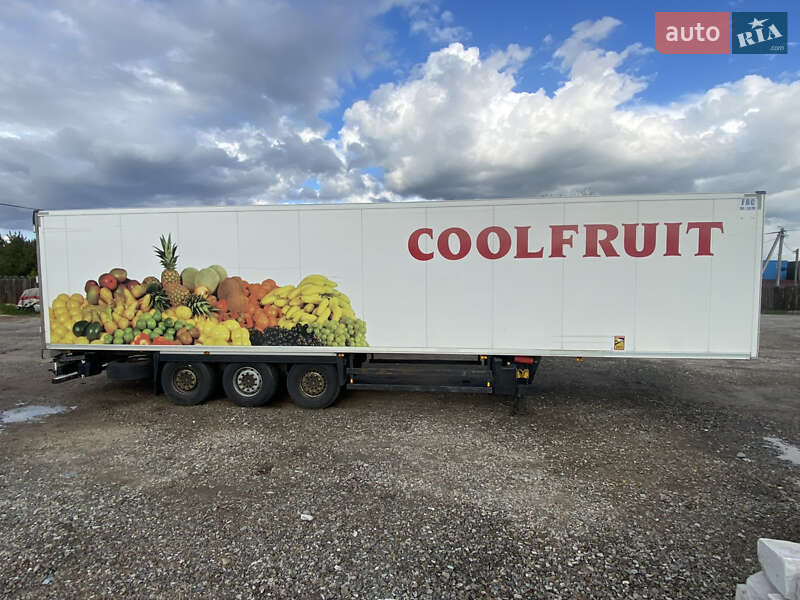 Рефрижератор напівпричіп Schmitz Cargobull SCB S3B 2013 в Славуті