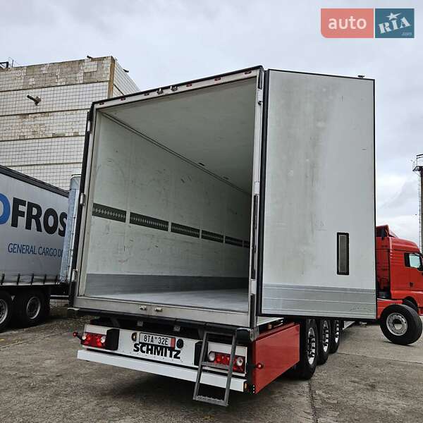 Рефрижератор полуприцеп Schmitz Cargobull SCB S3B 2013 в Кривом Роге