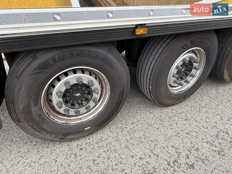 Рефрижератор Schmitz Cargobull SCB S3B 2017 в Черновцах