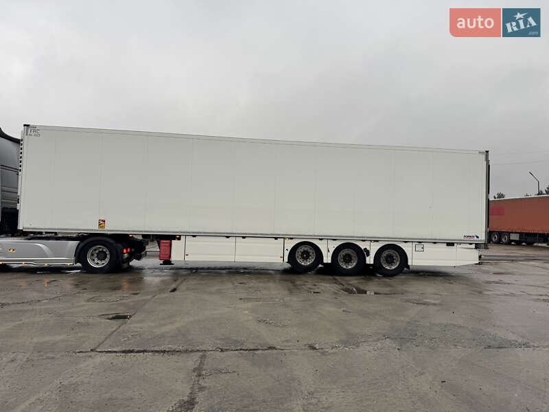 Рефрижератор напівпричіп Schmitz Cargobull SCB S3B 2017 в Києві