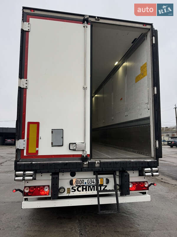 Рефрижератор напівпричіп Schmitz Cargobull SCB S3B 2017 в Києві