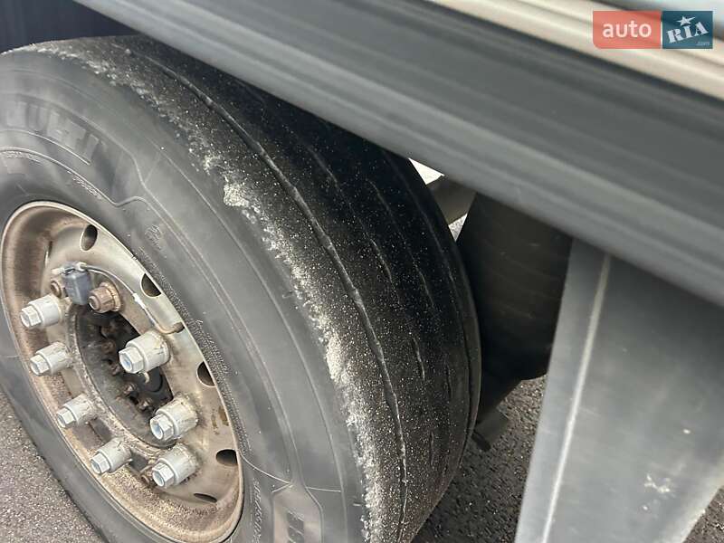 Рефрижератор полуприцеп Schmitz Cargobull SCB S3B 2015 в Ковеле