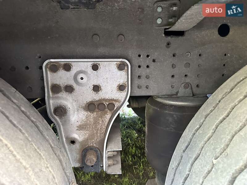 Тентований борт (штора) - напівпричіп Schmitz Cargobull SCB S3T 2016 в Калуші