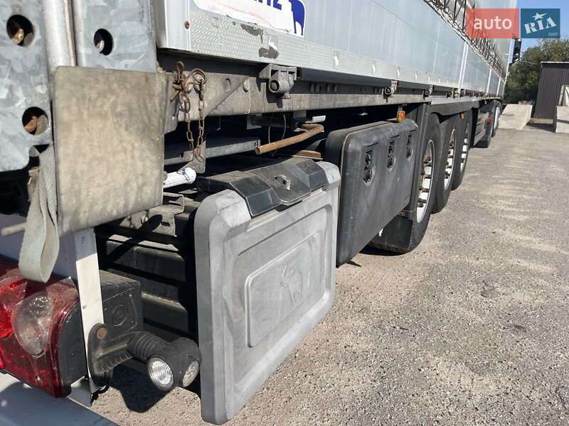 Тентований борт (штора) - напівпричіп Schmitz Cargobull SCB S3T 2015 в Вінниці