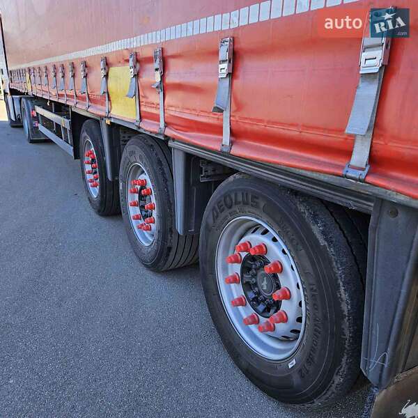 Тентований борт (штора) - напівпричіп Schmitz Cargobull SCB S3T 2015 в Кривому Розі