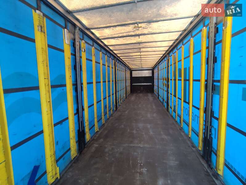 Тентований борт (штора) - напівпричіп Schmitz Cargobull SCB S3T 2015 в Києві