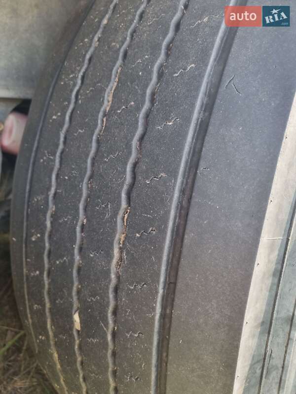 Тентований борт (штора) - напівпричіп Schmitz Cargobull SCB S3T 2013 в Сарнах