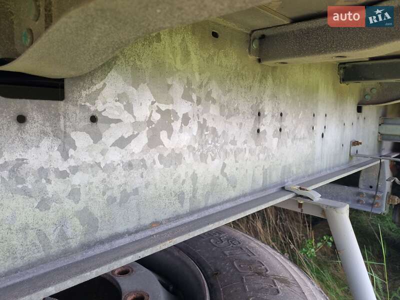 Тентований борт (штора) - напівпричіп Schmitz Cargobull SCB S3T 2013 в Сарнах