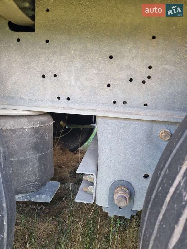 Тентований борт (штора) - напівпричіп Schmitz Cargobull SCB S3T 2013 в Сарнах