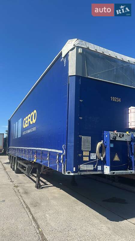 Тентований борт (штора) - напівпричіп Schmitz Cargobull SCB S3T 2015 в Хусті