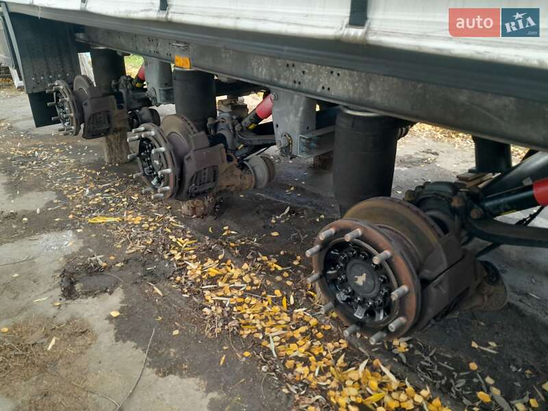 Тентованный борт (штора) - полуприцеп Schmitz Cargobull SCB S3T 2014 в Надворной