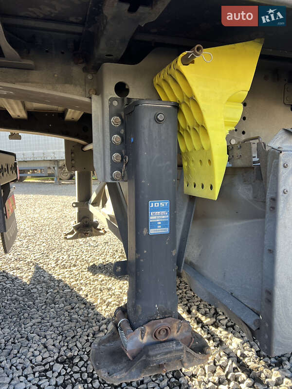 Тентованный борт (штора) - полуприцеп Schmitz Cargobull SCB S3T 2016 в Иршаве фото 13 Тентованный борт (штора) - полуприцеп Schmitz Cargobull SCB S3T 2016 в Иршаве