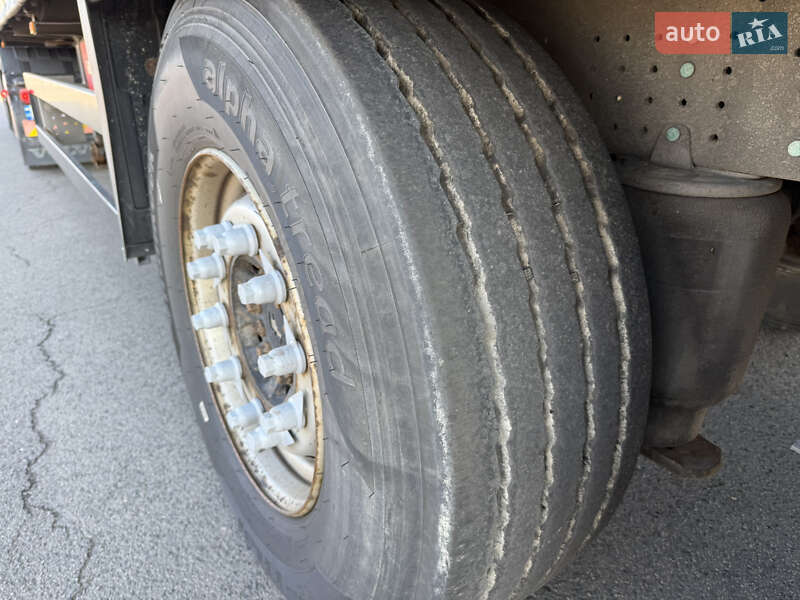 Тентований борт (штора) - напівпричіп Schmitz Cargobull SCB S3T 2016 в Луцьку