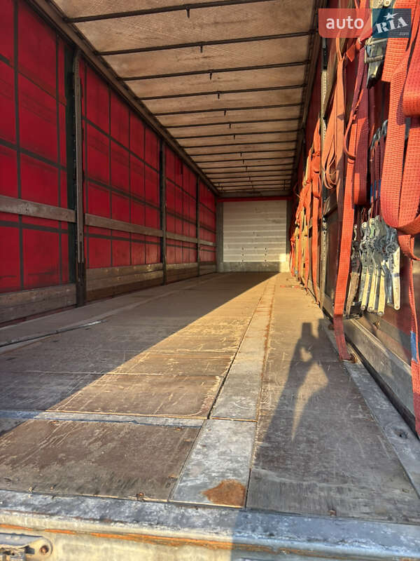 Тентованный борт (штора) - полуприцеп Schmitz Cargobull SCB S3T 2015 в Новояворовске