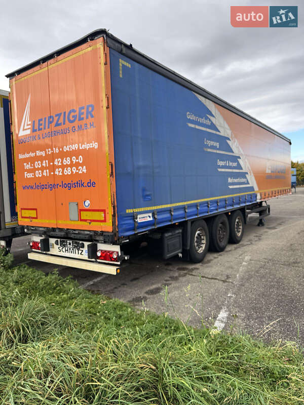 Тентованный борт (штора) - полуприцеп Schmitz Cargobull SCB S3T 2017 в Хусте